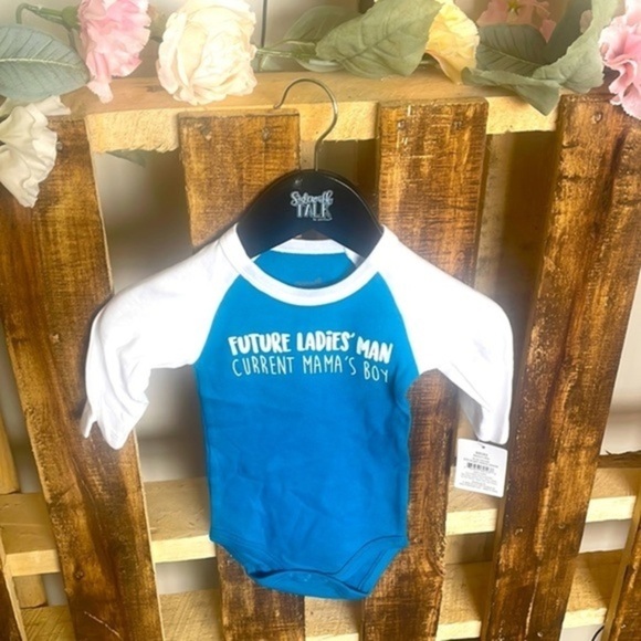 Sidewalk Talk onesie baby long sleeve crew button top mama’s boy nwt Sz 6-12Mos - Picture 1 of 6